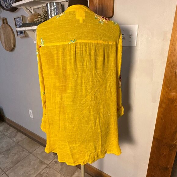 Fig and flower Anthropologie button up gauzy shirt size 2XL yellow embroidered f - Picture 6 of 11